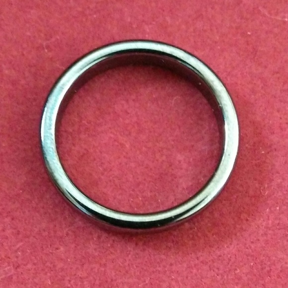 Jewelry - 🆕 Unisex Hematite Band Stackable Ring